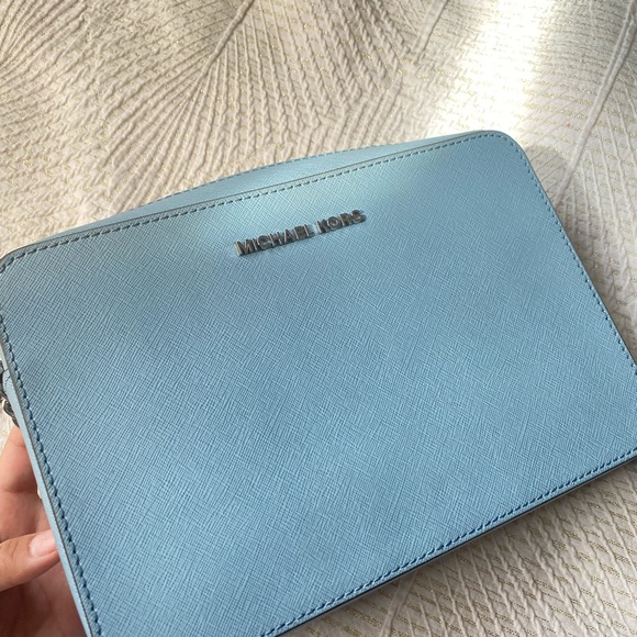 Michael Kors Handbags - Michael Kors bag💙